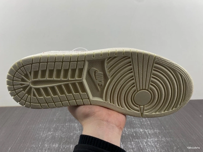 Reps TBK x 1 Jordan Low Scott DM7866-601 OG Travis Air 0701